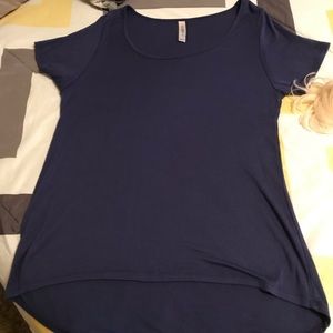 Lularoe medium classic tee